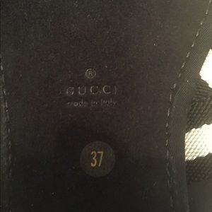 Gucci Shoes - Vintage GUCCI flip flops. Gucci Shoes - Vintage GUCCI flip flops.